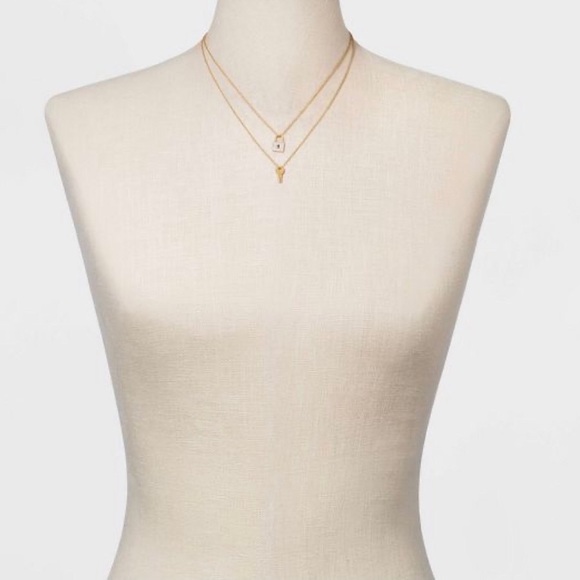 🌈2/$30 NWT BaubleBar SugarFix 14K Gold Lock and Key Layered Necklace - Picture 4 of 5